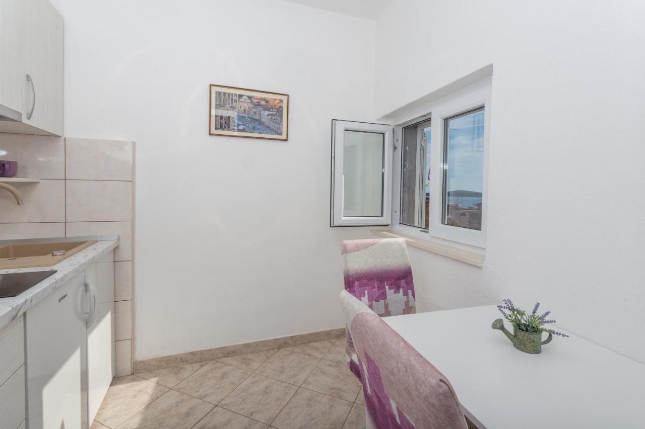 Apartments Nona 1 Хвар Экстерьер фото