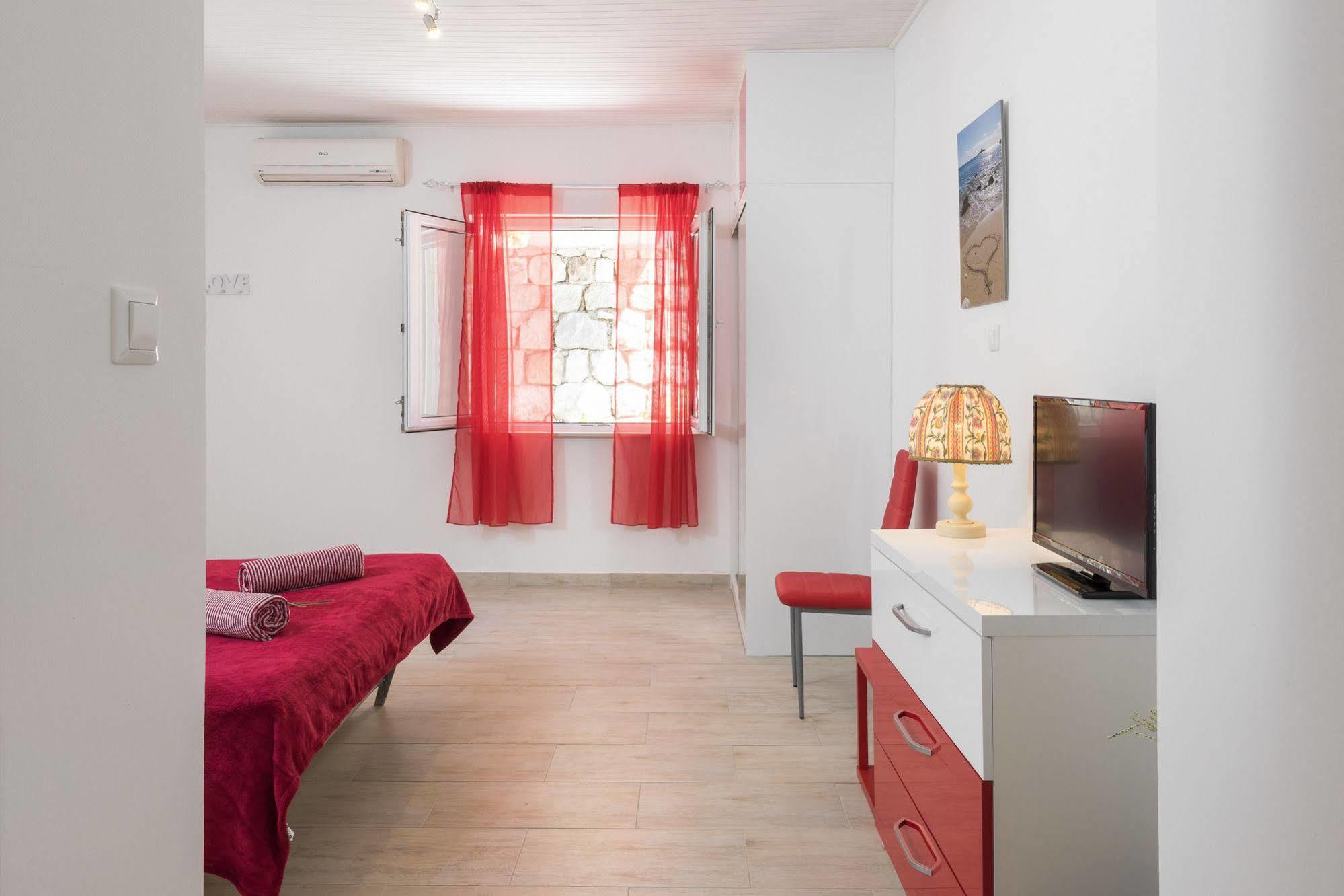 Apartments Nona 1 Хвар Экстерьер фото